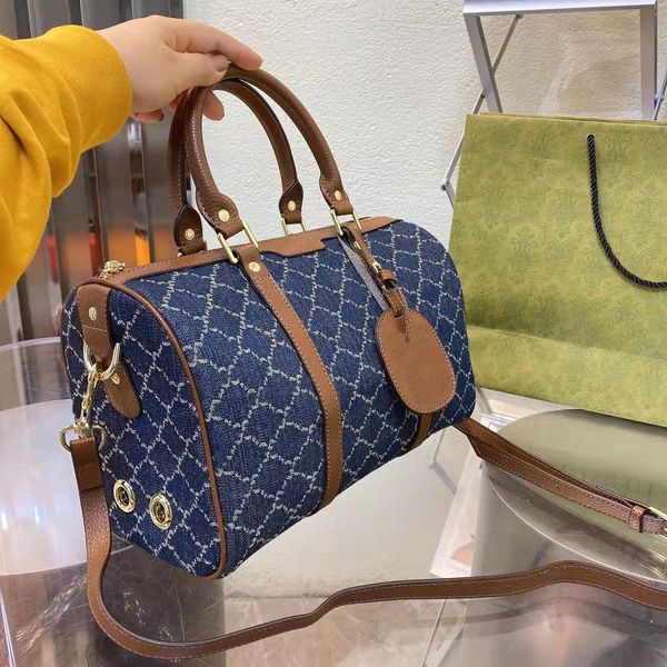 

designer design new brand pillow bag handbag, classic pop fashion and practical. denim fabric .size:33x20cm.