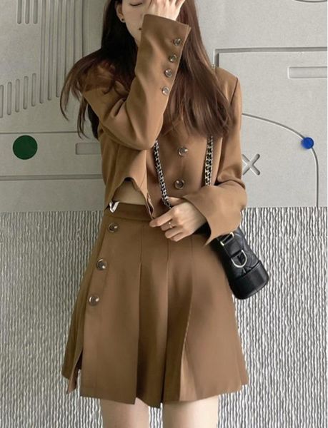 

women's tracksuits pants suits sweet cool style short suit coat two-piece design sense small pleated skirt women 2021 early autumn, Gray