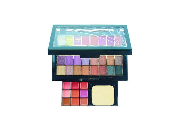 

eye shadow color makeup set matte glitter eyeshadow powder lipgloss blush multi-functional palette cosmetic kit with brush puff
