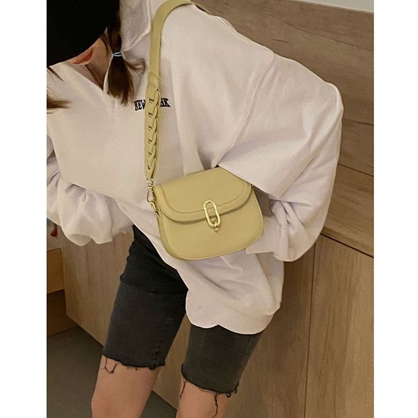 

factory direct sale 75% off versatile ins messenger women's 2021 new broadband armpit french foreign style saddle bags