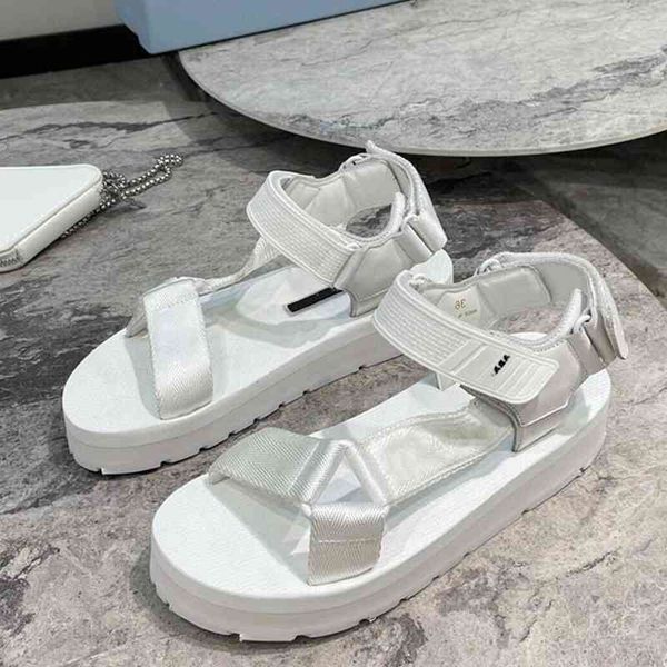 

75% off factory outlet sale thick-soled women new sandals solod color fashion hook&loop buckle strap casual female wear-resistant mujer tide, Black