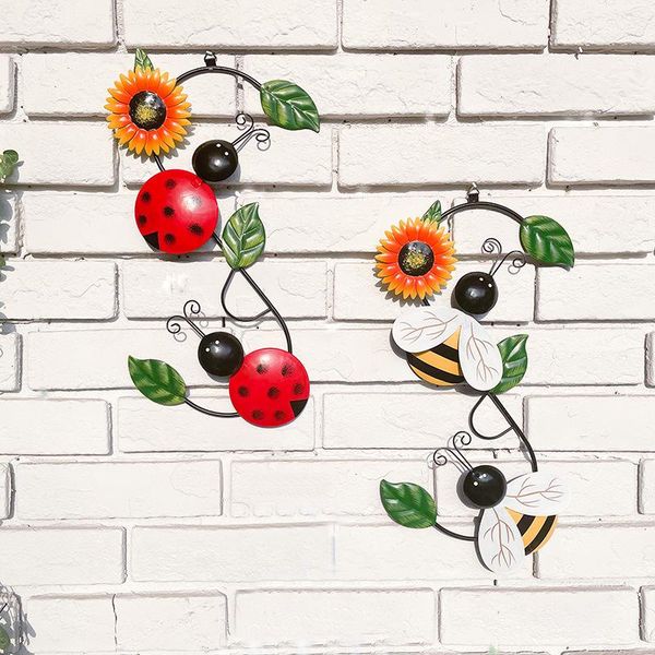 

decorative objects & figurines hanging ornament, sunflower bee/ ladybird patterns pendant metal craftwork for garden courtyard