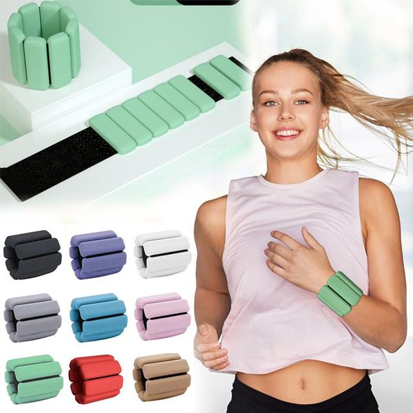 

2pcs silicone yoga pilates weighted bracelet training exercise sports wristband wrist strap sand bag fitness equipment 250g/500g support, Black;red
