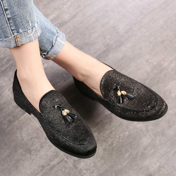 

2021 fashion men tassels leather doug shoes dress loafers night club shoes casual moccasin flat slip-on driver shoes, Black