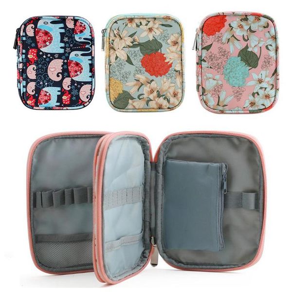 

crochet hook case, travel hooks kits carrying bag lightweight handmade sewing knitting accessories storage zipper other arts and crafts