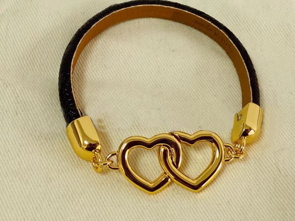 

europe america fashion men lady women round print flower engraved v initials flower double heart leather say yes bracelet bangle m6758f, Black