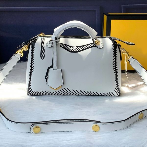 

new style women handbags travel lady crossbody fashion removable shoulder strap portable genuine leather plain hand bag, Red;black