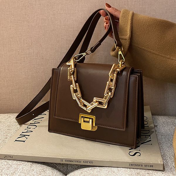 

design advanced retro bag 2021 new fashion joker western style slung portable square bag width 19cm