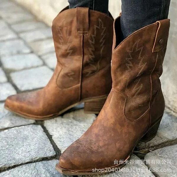 

express large boots in winter sandals, Black