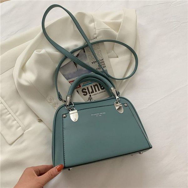 

duffel bags 2021 ladies fashion handbag european and american simple messenger bag