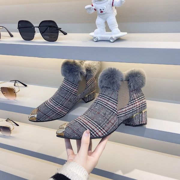 

design plush boots children's mid-heel plaid sleeve women's short pointed toe thickening furry slides for women slippers, Black