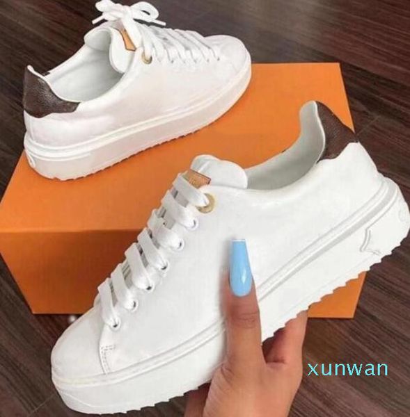 

The latest thick bottom printing Multi Walking shoes classic Dress Trainers Men Women casual sneakers Leather Flat