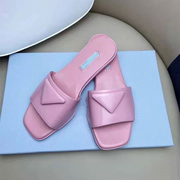 

2021 new p family triangle flip flop women's open toe candy french versatile patent leather flat bottom sandals ysj, Black