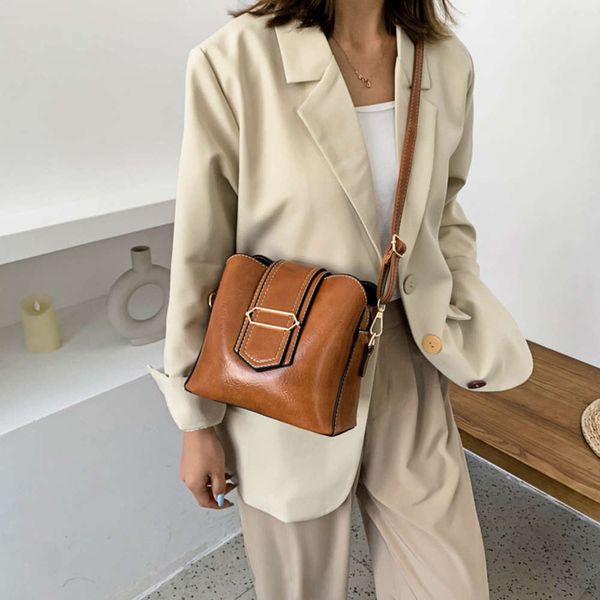 

ins bag women's korean leisure bucket simple single shoulder messenger bag