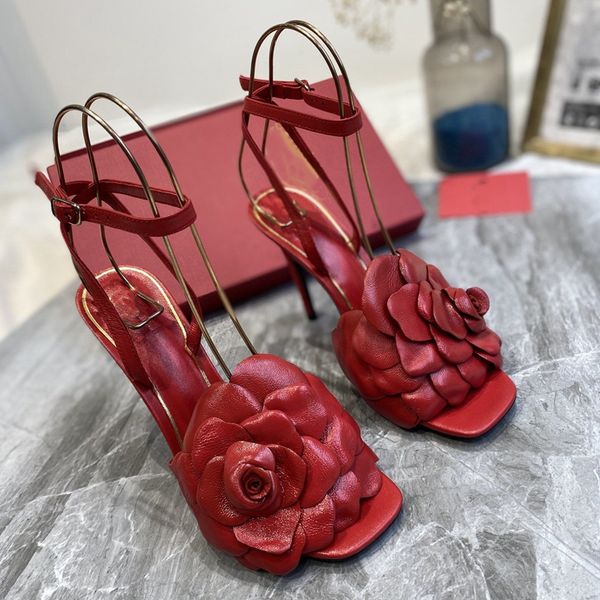 

2022 women ladies genuine real leather 8.5cm low heels sandals summer flip-flops peep-toe wedding gladiator shoes buckle 3d flower fashion s, Black