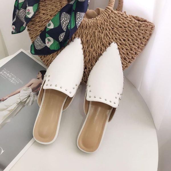 

slippers 2021 verano nueva moda remaches de fondo plano baotou la mitad drag muller, zapatos suave sandalias mujer, Black