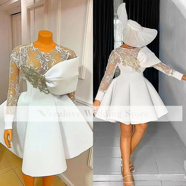 Aso Ebi Hochzeitskleid mit transparentem Ausschnitt, Illusion, langen Ärmeln, kurzes Brautkleid, Spitzenapplikationen, Vestido de Noiva