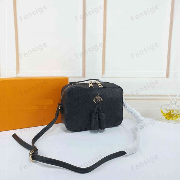 

handbag women luxurys designers bags 2021 crossbody bag saintonge embossed leathe purse zhouzhoubao123
