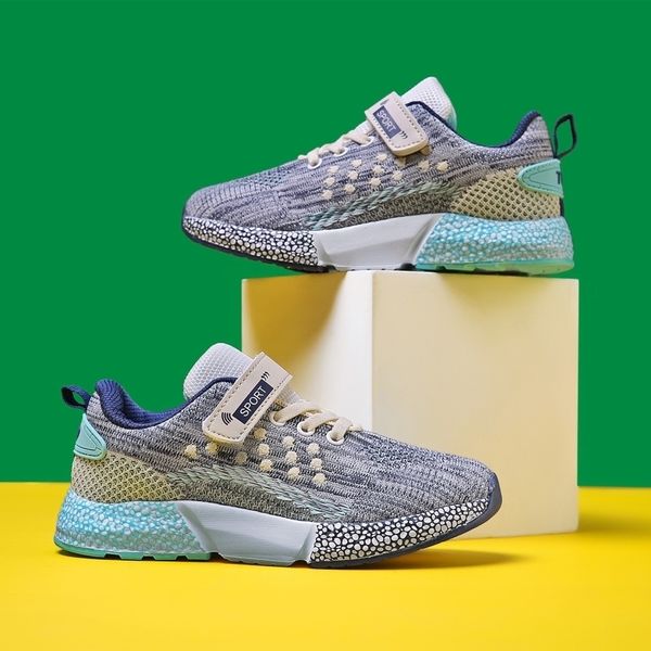 

ins super fire 2020 children's sports net men's spring breathable flying woven travel shoes, Black