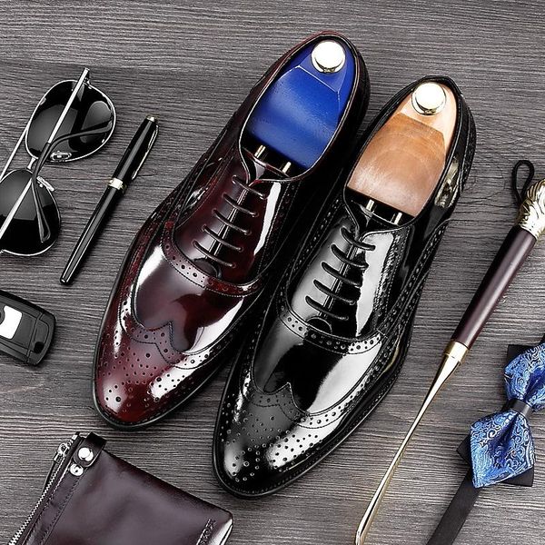 

dress shoes vintage man party brogue patent leather carved formal wedding oxfords round toe men's luxury wing tip flats mg41, Black