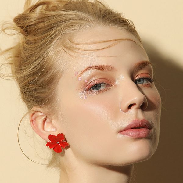 

europe and america fashion pink enamel flowers focus stud earrings for women rhinestone big earrings sweet cute plant jewelrydio chan contac, Silver