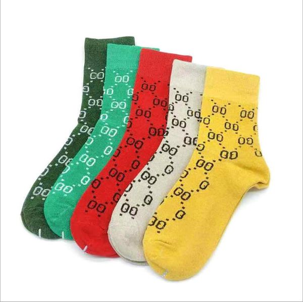 Носки дизайнер пять пар роскошной зимней сетчатой ​​буквы напечатанная вышивка носка.