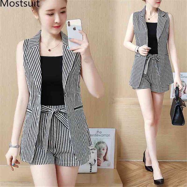 

summer office two piece sets women striped vest and elastic waist shorts suits elegant ladies ol style casual women's 210518, White