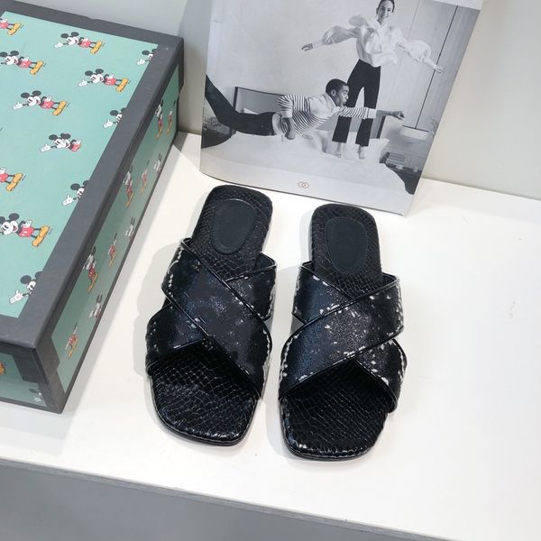 

2021 flower sandals big size35-41 designer sandals,designer women fashion slippers flip flops rnn0413 zlh, Black