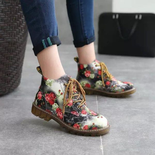 

boots 2021 woman shoes western cowboy style europe and america handsome retro small floral flat with high help, Black
