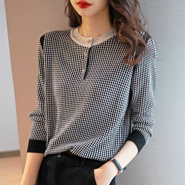 

women's sweaters dy women's loose western sweater, round neck long sleeve black and white plaid, in autumn 2021, White;black