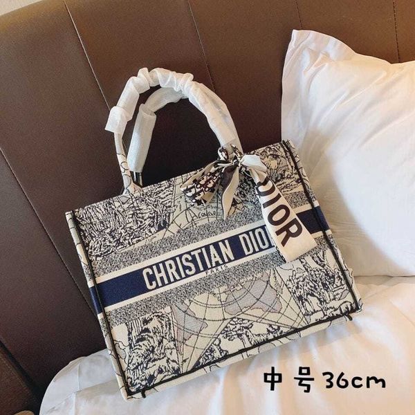 

di 2021 casual and fashionable portable messenger bag zly