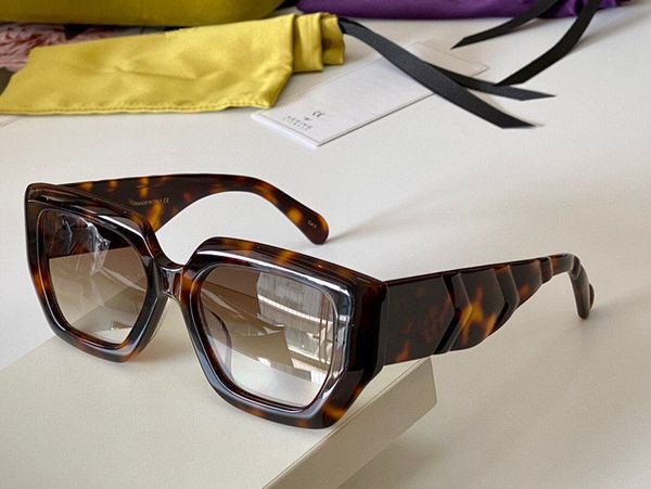 

0900 fashion sunglasses with uv 400 protection for women vintage square frame popular come with case classic sunglasses 0900s, White;black