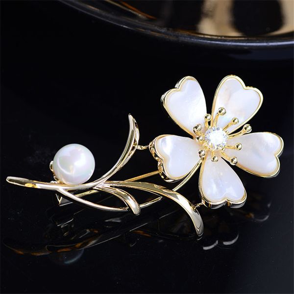 Coréia estilo shell flor broche 2021 elegante lapela pinos de luxo pérola bloom pétala broches pin marca acessórios de jóias