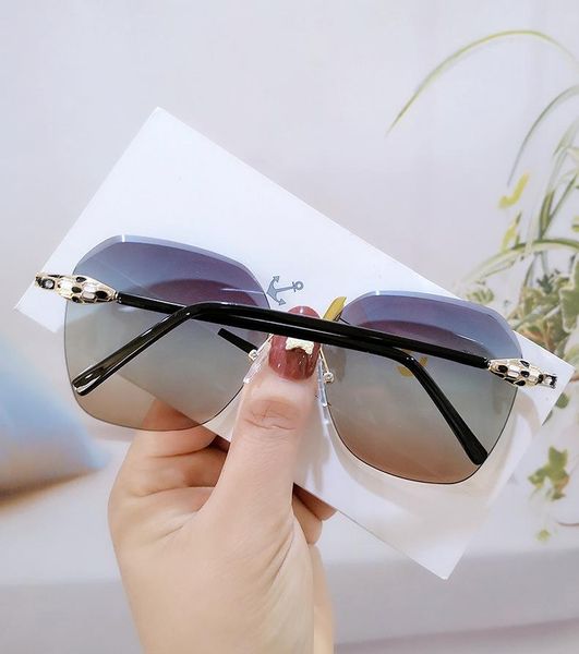 

sunglasses oloey rimless women elegant trimming square metal eyewear female fashion trendy camping hiking glasses uv400 oculos, White;black