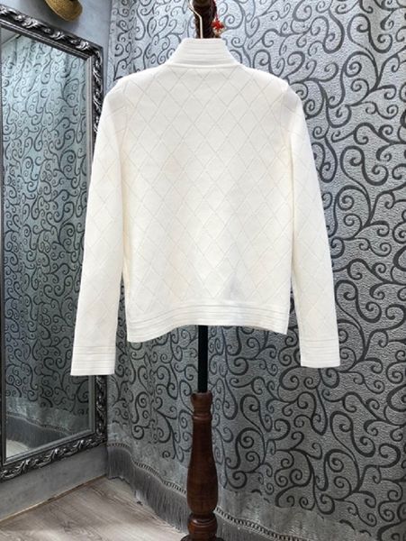 

2021 autumn winter fashion cardigan jackets women golden buttons deco long sleeve white black knitted cardigans