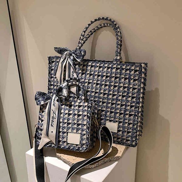 

handbag fashion silk scarf portable tote bag women's 2021 versatile ins simple single shoulder messenger canvas small square, Black;red