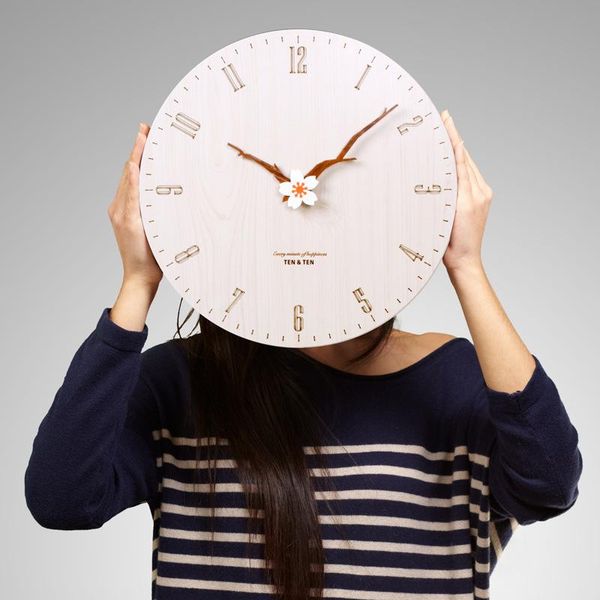 

wall clocks creative living room bedroom simple personality mute modern wood grain clock decoration quartz nordic