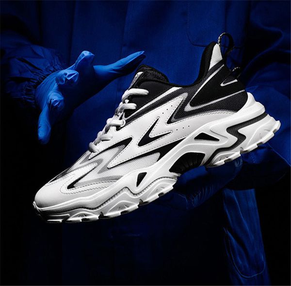 2021 Koşu Ayakkabıları Kalın Tabanlı Tenis Erkekler Beyaz Siyah Yaz Kore Moda Rahat Ayakkabı Büyük Boy Nefes Sneakers Run-Shoe # A0005