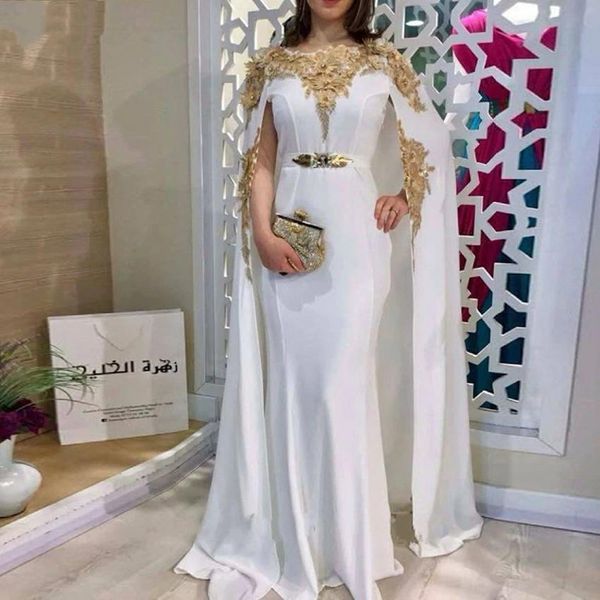 Elegante arabische Dubai-Meerjungfrau-formale Abendkleider in Schwarz und Gold mit Umhang, langes Kleid für besondere Anlässe für Frauen, Applikationen, Blumen, Ballkleider
