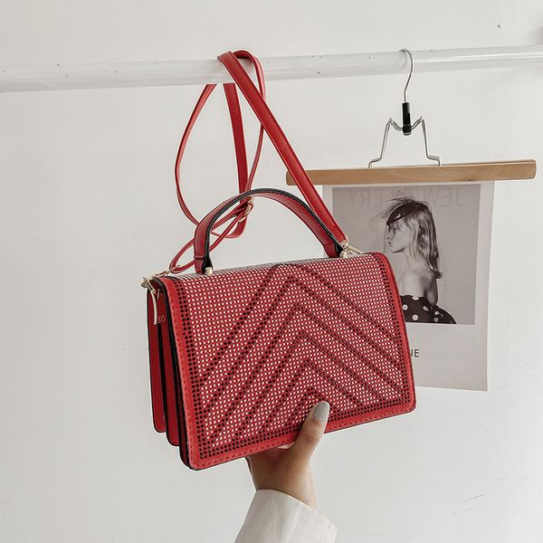 

factory direct sale 75% off 2021 new diamond single back messenger women bags bags