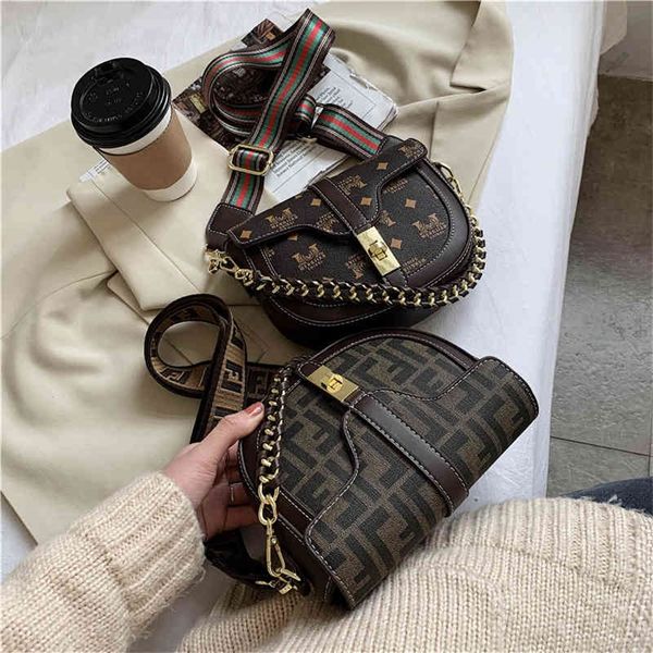 

designer sale winter new fashion bag women's shoulder korean style versatile messenger saddle