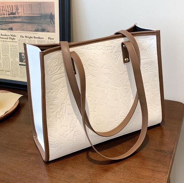 

evening bags 2021 casual female bag european and american fashion wild retro handbag large capacity college student class shoulder