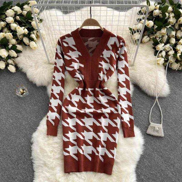 Singreiny Vintage Houndstooth Örme Elbise Kadın Moda Kore Elastik Ince Kalem Elbiseler Sonbahar Kış Sıcak Kazak Elbise Y220214