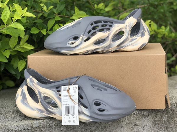 

water shoes ale yee runner hole kanye sandals sports slipper couple women & men, Black