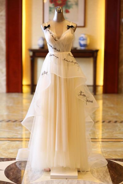 

sling v-neck + bow woman birthday evening dress small tail party dresses wavy pleats vestidos ethnic clothing, Red