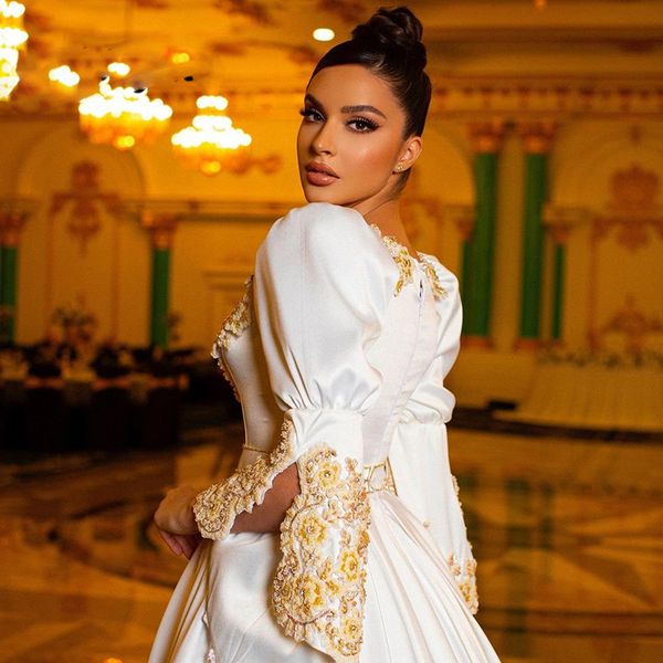 

white moroccan caftan evening dresses a-line dubai saudi arabic abaya embroidery applique bell sleeves islamic prom gowns, Black;red
