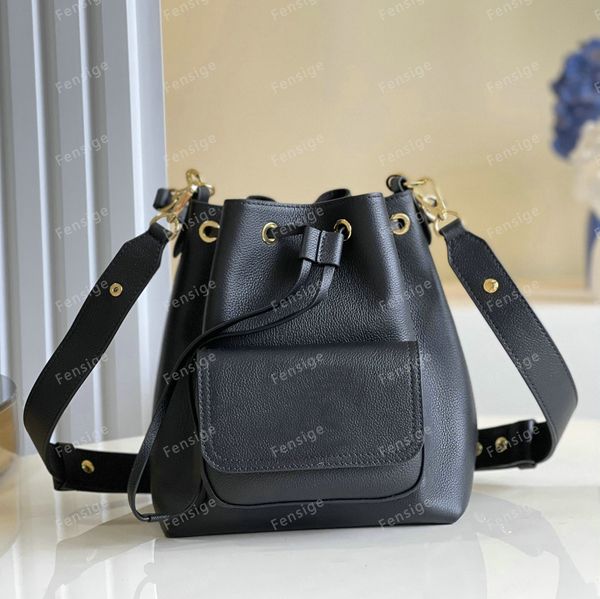 

lockme bucket bag handbag shoulder crossbody bags grained calf leather fashion letter classic turn lock removable strap drawstring tote m576