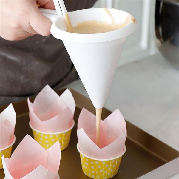 

cake decorating tool funnel handheld cream icing chocolate dispenser portable tools for batter