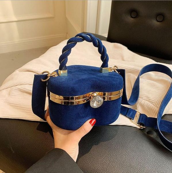 

factory wholesale women dinner bag winter solid color frosted leather handbags sweet and lovely diamond handbag simple round hard box bucket