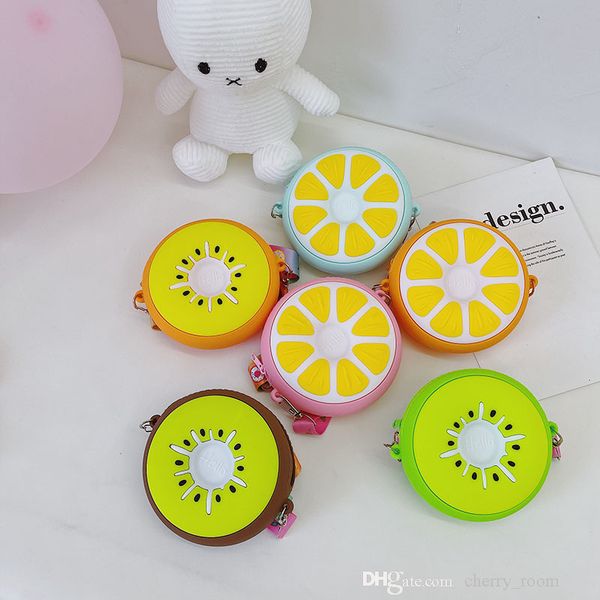 

2021 children silicone fruit purse fashion kids kiwi fruit orange pattern small round bag one shoulder bags kids crossbody wallet f636, White